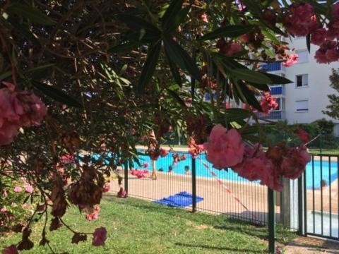 Lesjardinsfleuris Apartment Mandelieu La Napoule Bagian luar foto